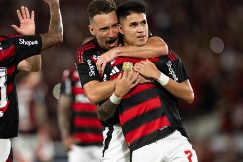 O Flamengo venceu o São Paulo por 2 a 0, neste sábado (12), no Maracanã, pela 13ª rodada do Brasileirão