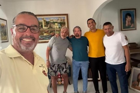 Quando a arte se encontra com a fé, o coração da humanidade pulsa mais forte.