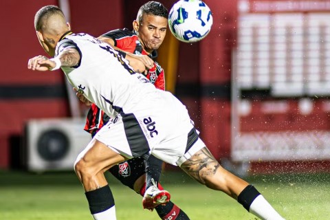 Vitória vence o Atlético-MG por 2 a 0 no Barradão pelo Brasileirão