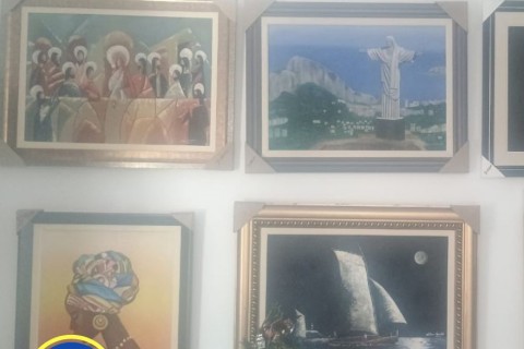 Quando o Mundo Reconhece, Mas a Terra Natal Silencia