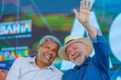 Jerônimo acusa tentativa de golpe em tarifaço de Trump e defende soberania nacional, enquanto Lula e ele reforçam agenda em Juazeiro nesta quinta-feira (17)
